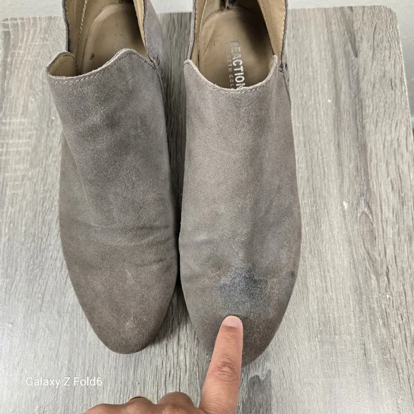 Kenneth Cole Reaction Women’s Taupe Suede Side Way Ankle Booties Size 11M - Picture 2 of 9